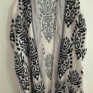 Black and White Patterned Kimono